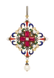 18-karat gold Renaissance Revival lozenge-shaped gem-set pendant with garnets, pearls, rose-cut diamonds, polychrome enamel, and pearl drop. By Carlo Giuliano, circa 1880.