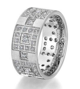 Platinum ring with diamonds (1.02 ctw) from Atlantic Engraving's 'Haute Couture' collection.