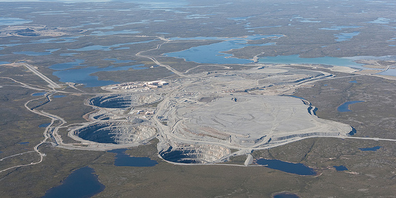 SB_Ekati_mine_640px