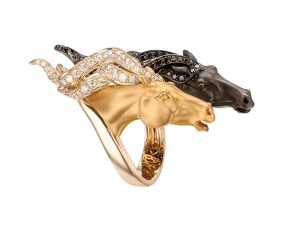 18-karat gold and diamond ring by Spanish brand, Magerit.