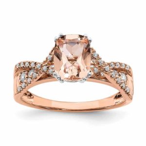 14-karat rose gold morganite diamond engagement ring. This piece can be personalized with choice of gold colour and centre stone. 