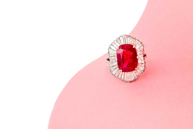 A 10.51-carat Burmese ruby and diamond cluster ring realized £462,500 (C$757,762) at Chiswick Auctions’ jewellery sale.