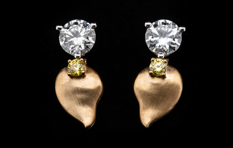 Lucara Diamond and HB Antwerp donated a set of 2.06-carat brilliant cut diamond earrings, valued at $69,000, in support of the Canadian Cancer Society (CCS). Photo courtesy Lucara Diamond