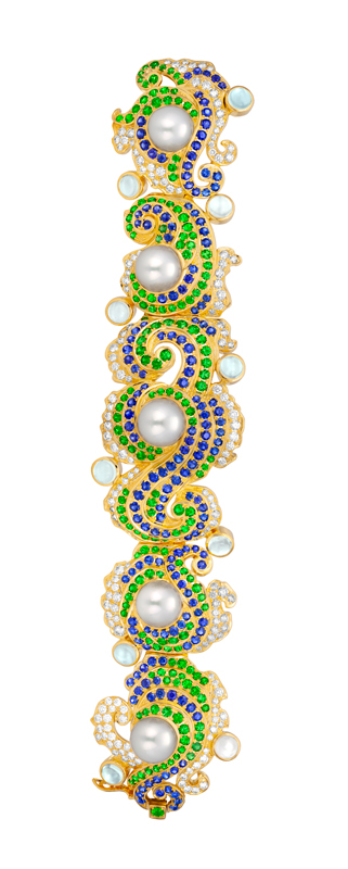 Fashion Award: Treasure of the Sea bracelet by Crevoshay.