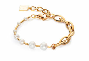 Chunky chain bracelet with freshwater pearls by Coeur De Lion. MSRP $249